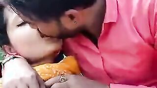 Troubleshoot reccomend indian couple hard parked