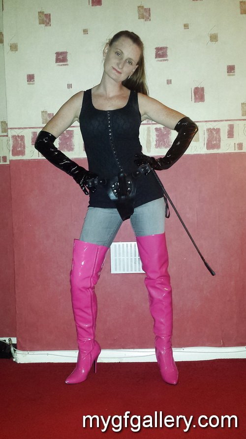 Mistress leather strapon boots