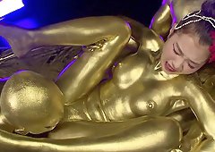 Cricket reccomend gold body paint porn galleries