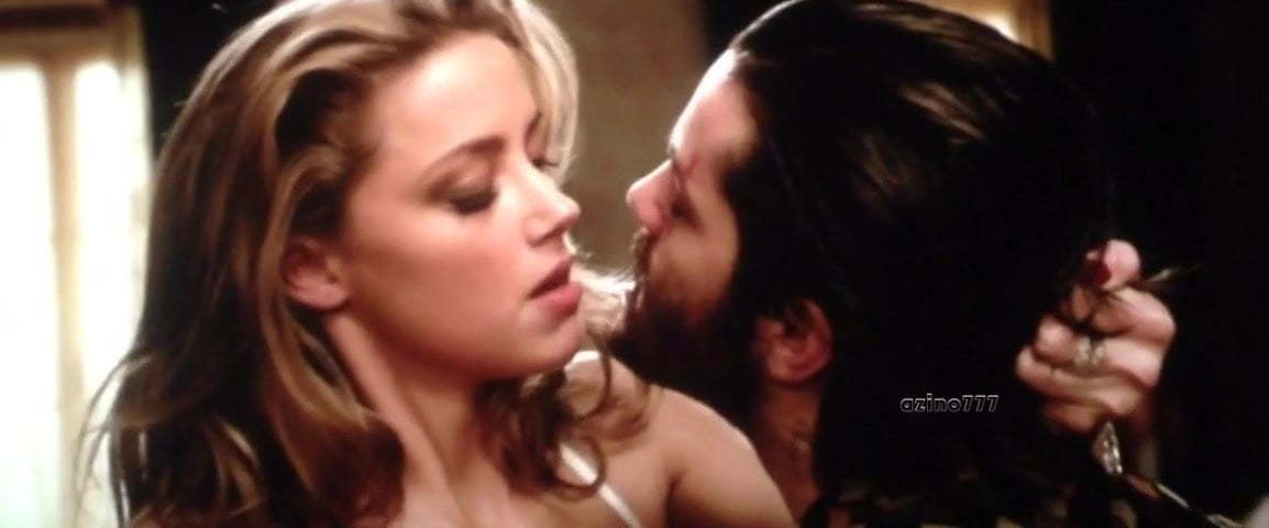 Amber heard kissing and sex
