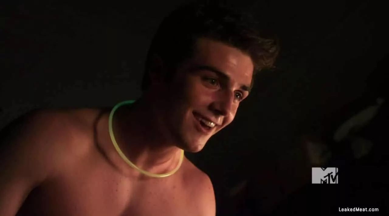 The M. reccomend Beau Mirchoff sexy style in Party Boat.
