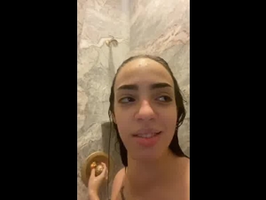 Breanna periscope girl shower