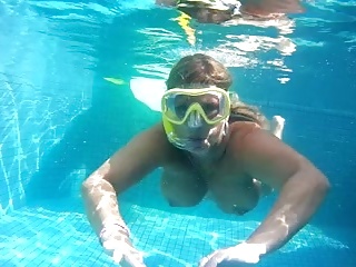 Prada reccomend cute scuba diving woman floating