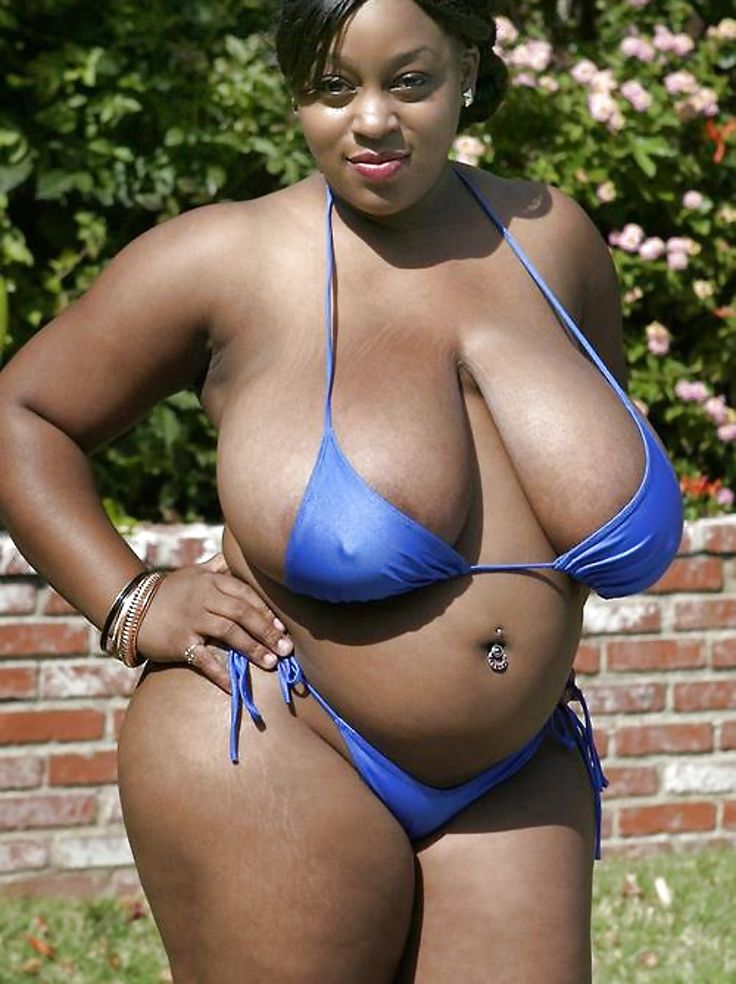 Ebony BBW babe with big boobs