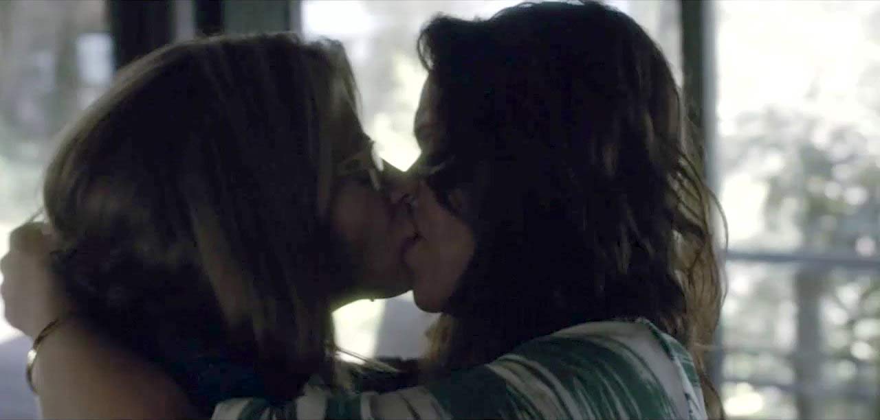 Landecker gillian vigman lesbo kiss