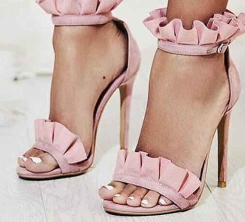 Rain D. reccomend pink heel show