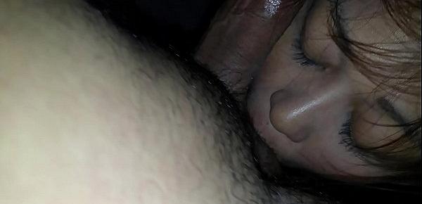 Rico sexo anal mientras amarrada