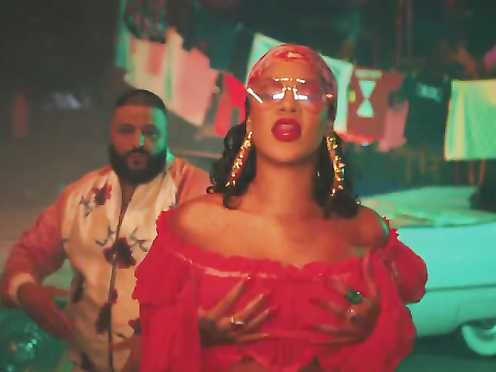 Red T. reccomend wild thoughts rihanna nude scene